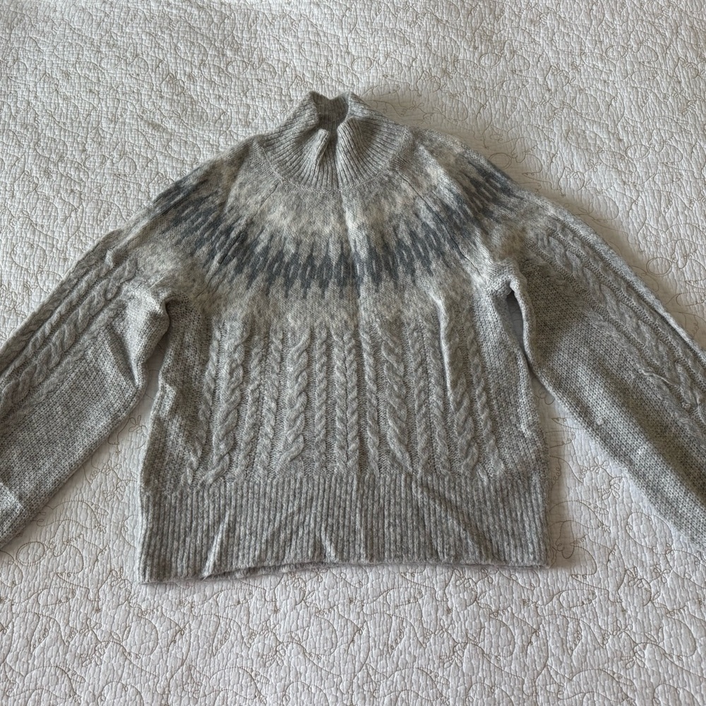 Abercrombie & Fitch Gray Turtleneck Sweater Cozy Knit